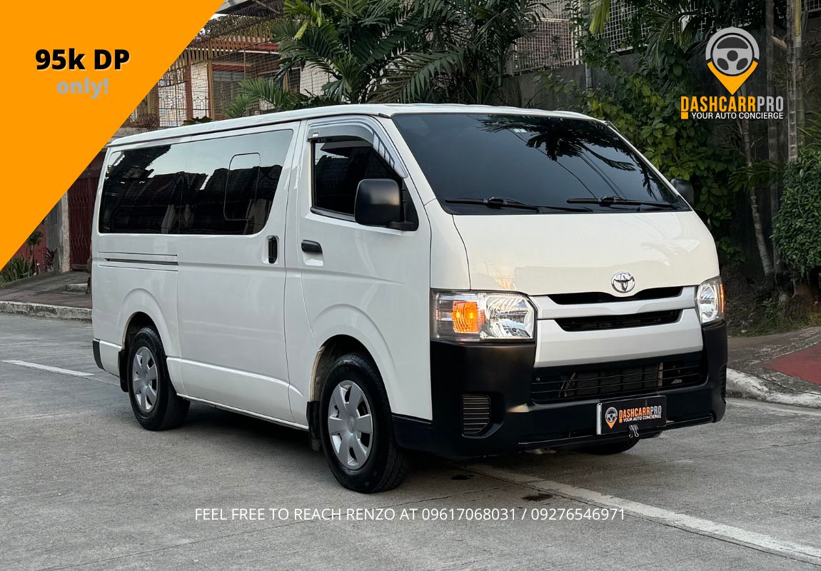 2017 Toyota Hiace MT