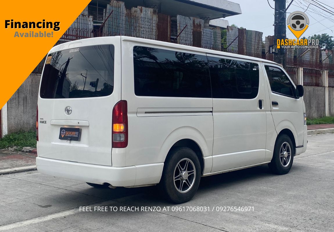 2018 Toyota HiAce Commuter Manual