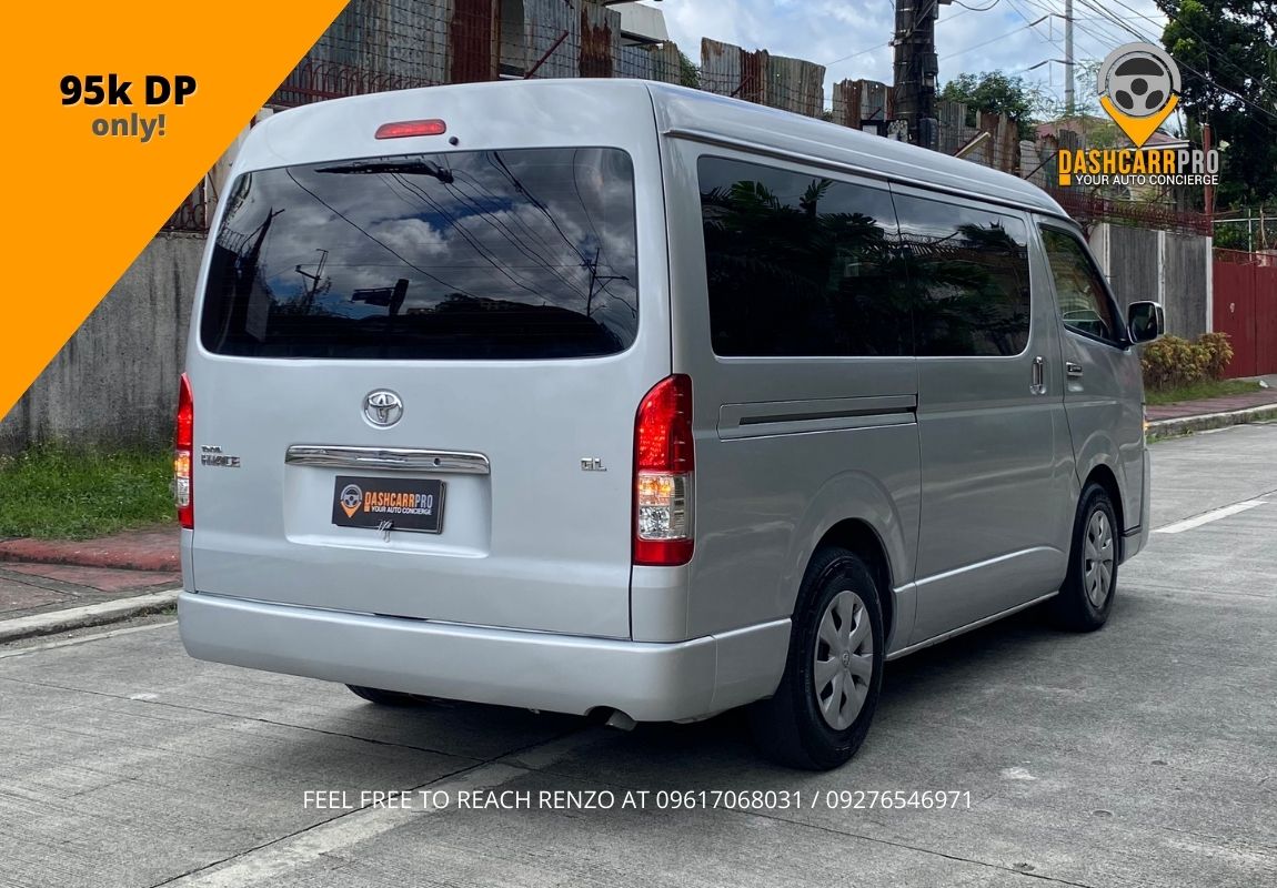 2017 Toyota Hiace GL Grandia AT