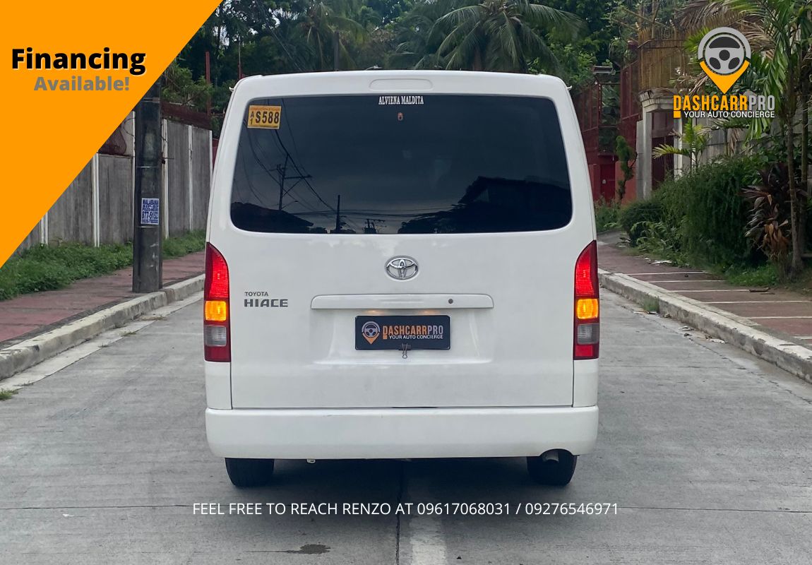 2018 Toyota HiAce Commuter Manual