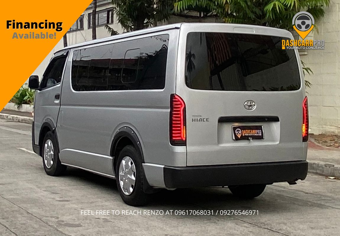 2019 Toyota HiAce Commuter 3.0 MT