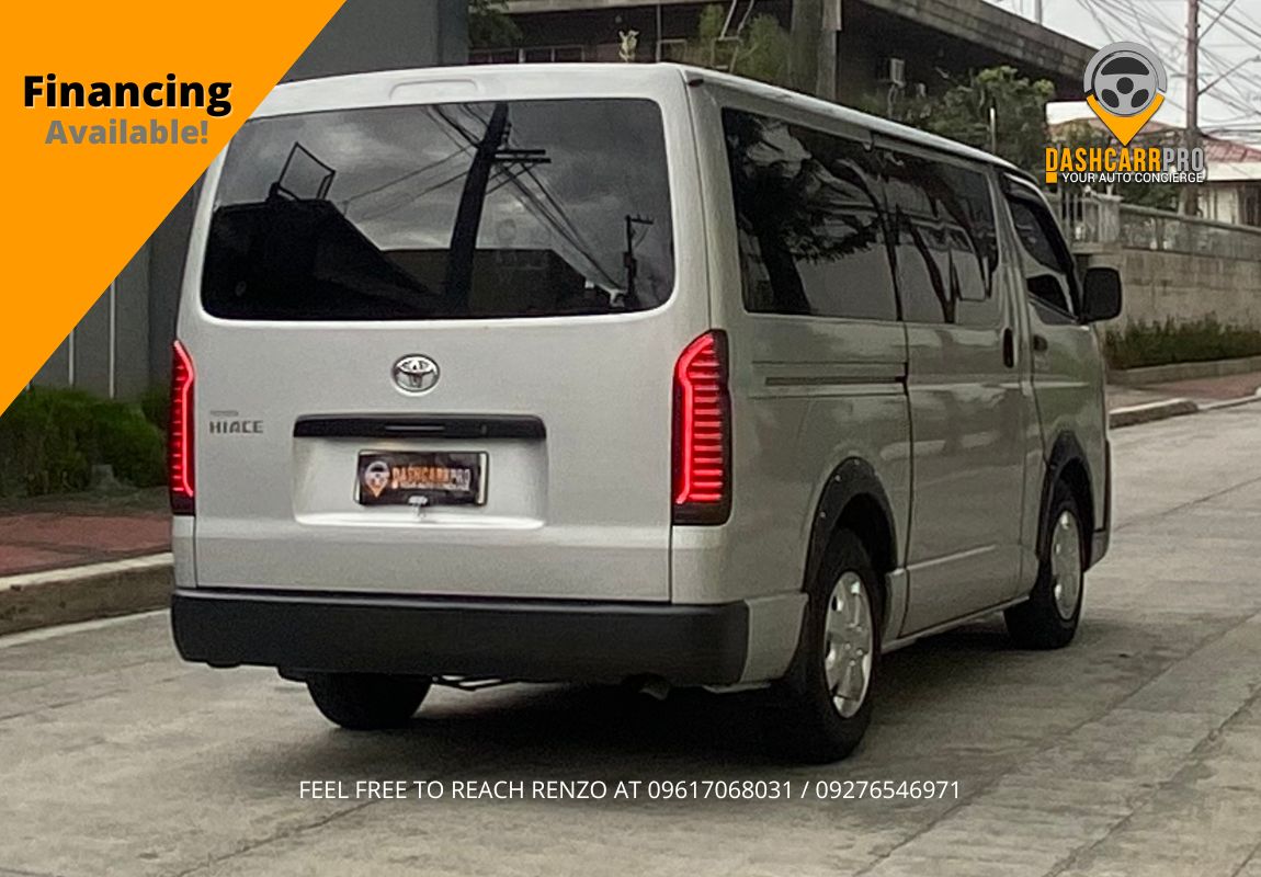2019 Toyota HiAce Commuter 3.0 MT