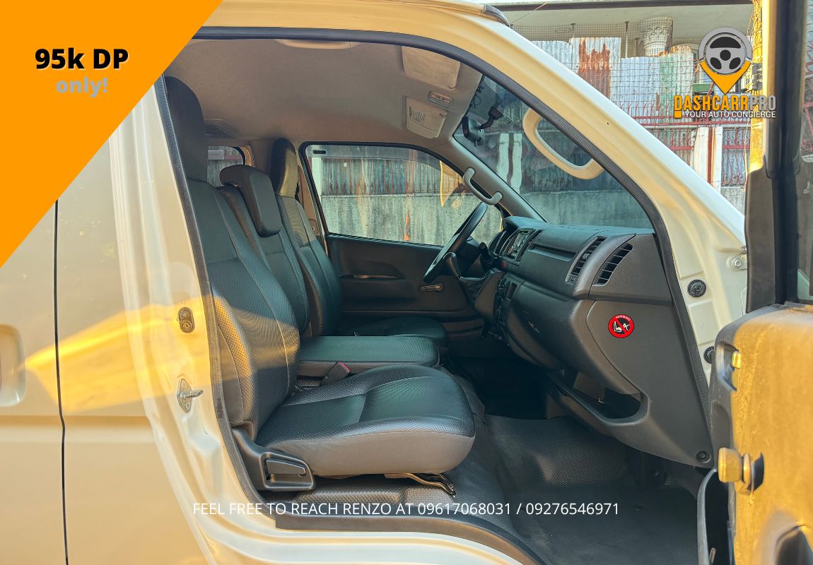 2017 Toyota Hiace MT