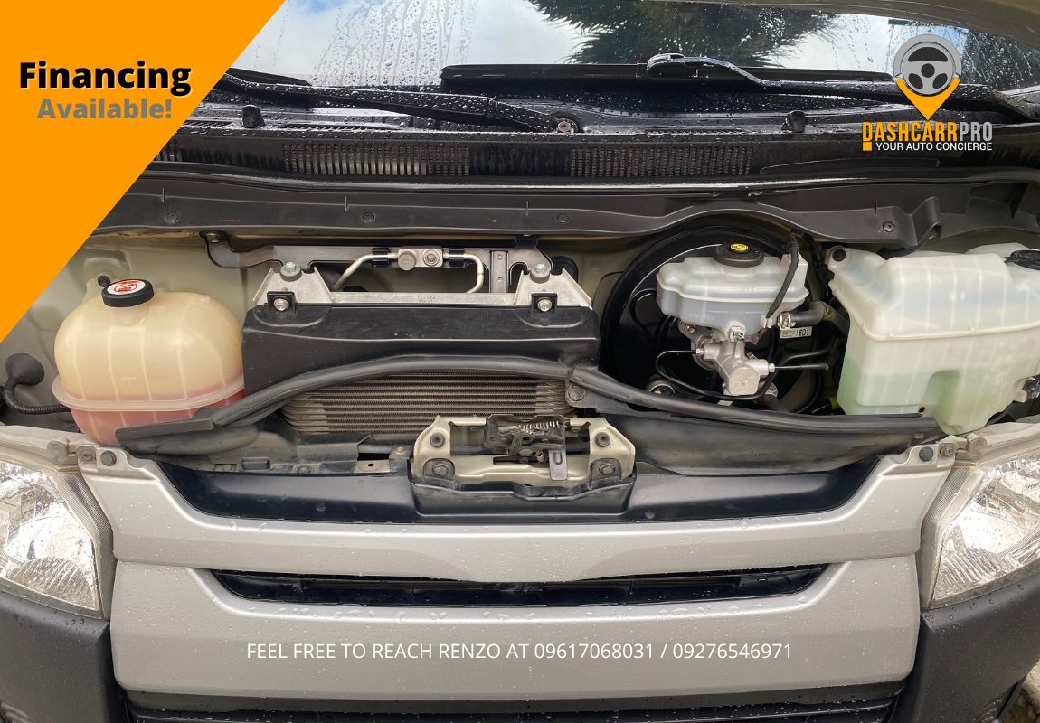 2019 Toyota HiAce Commuter 3.0 MT