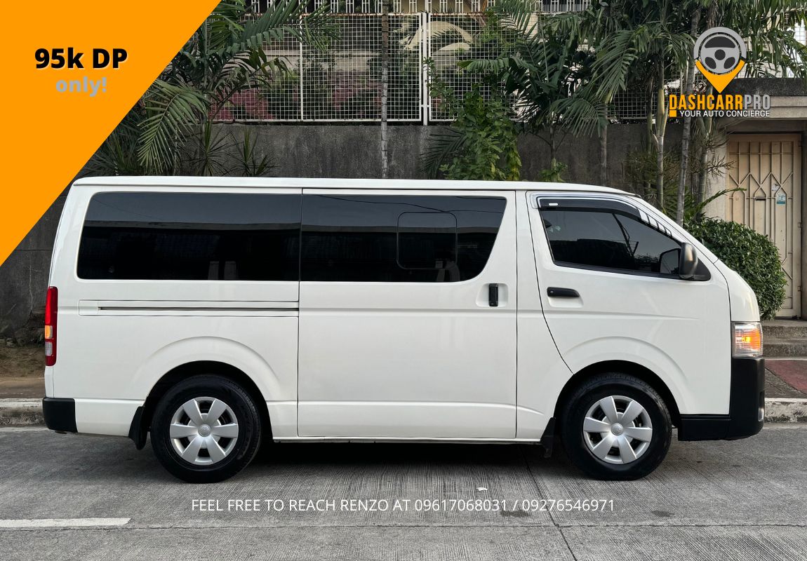 2017 Toyota Hiace MT