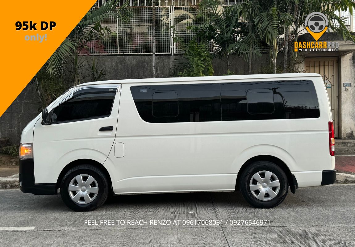 2017 Toyota Hiace MT