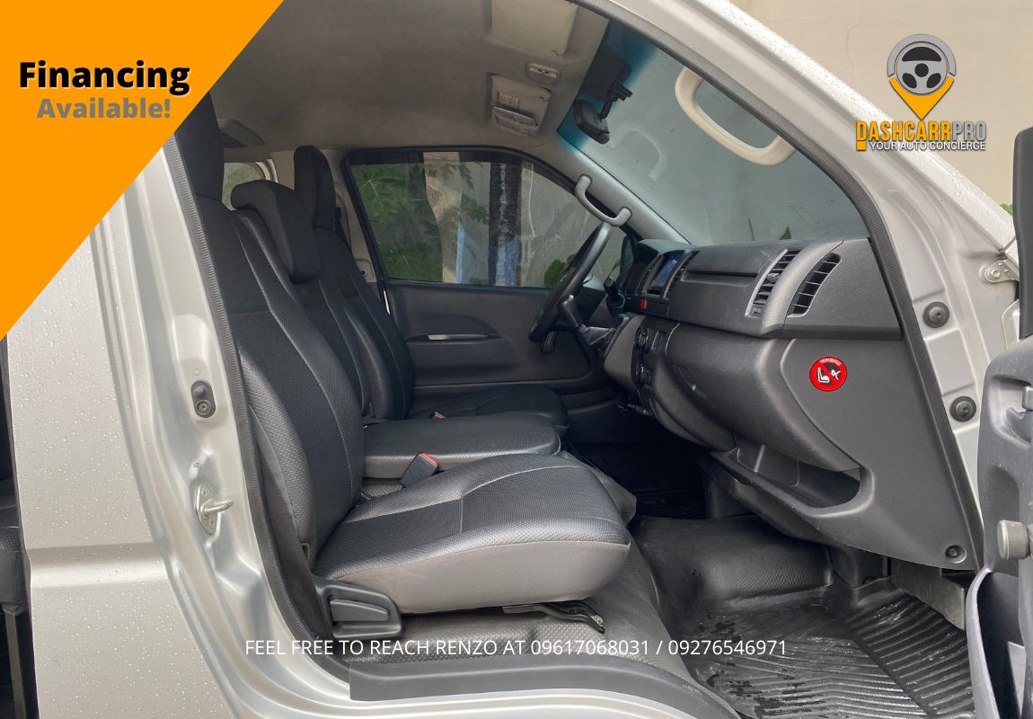 2019 Toyota HiAce Commuter 3.0 MT