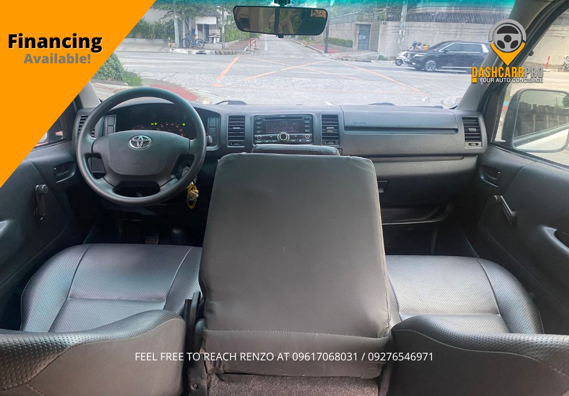 2018 Toyota HiAce Commuter Manual