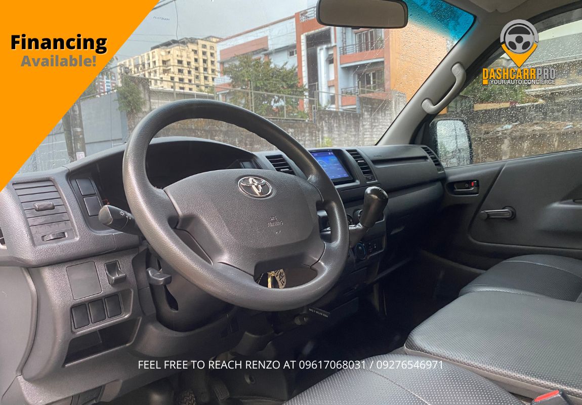 2019 Toyota HiAce Commuter 3.0 MT