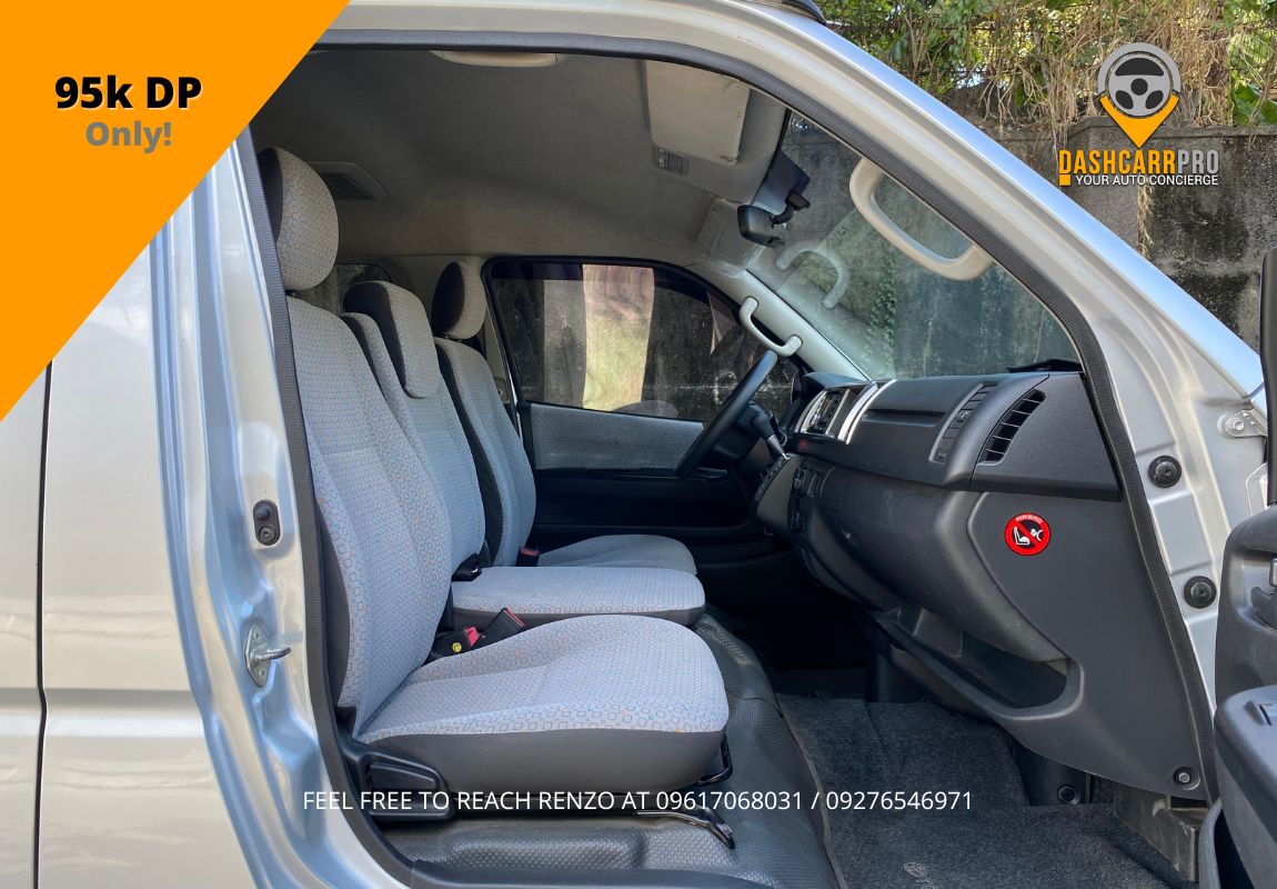 2016 Toyota Hiace GL Grandia AT