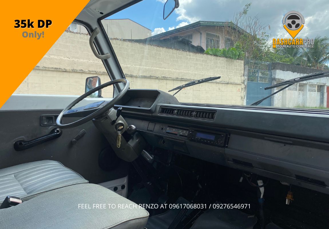 2013 Mitsubishi L300 Aluminum Van MT