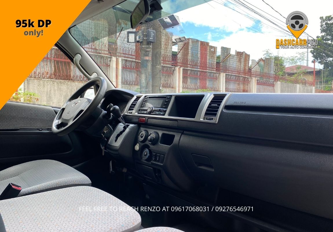 2017 Toyota Hiace GL Grandia AT