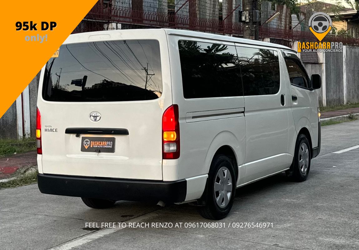 2017 Toyota Hiace MT