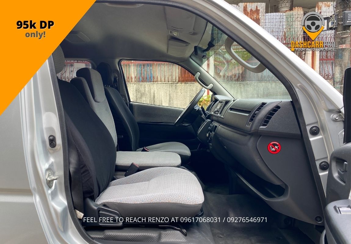 2017 Toyota Hiace GL Grandia AT