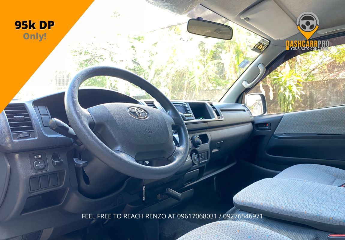 2016 Toyota Hiace GL Grandia AT