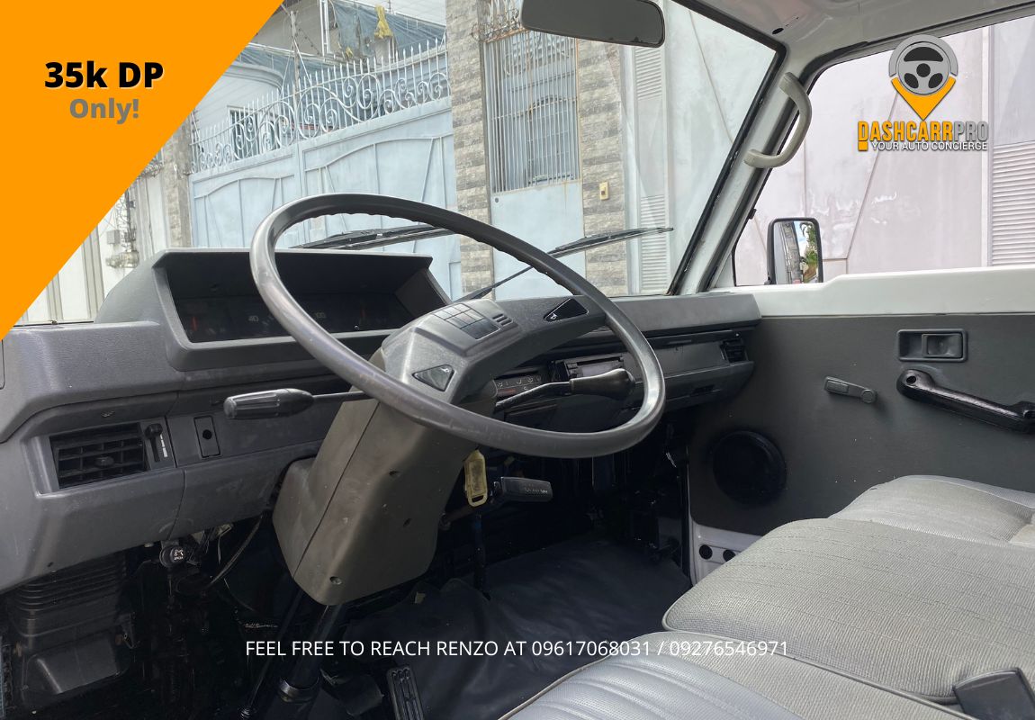 2013 Mitsubishi L300 Aluminum Van MT