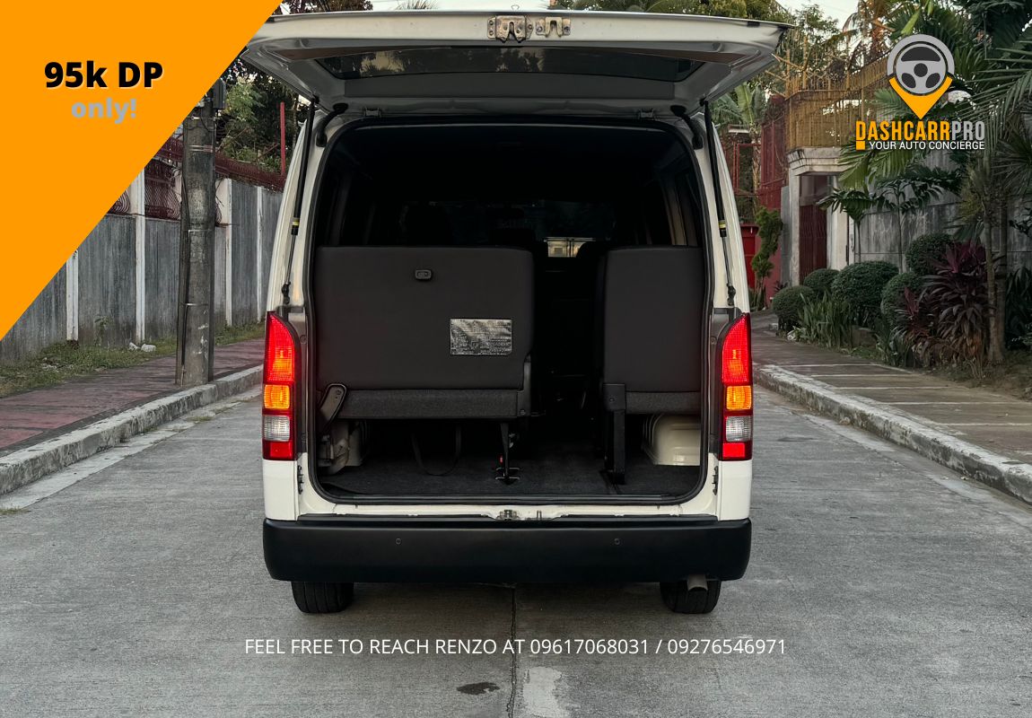 2017 Toyota Hiace MT