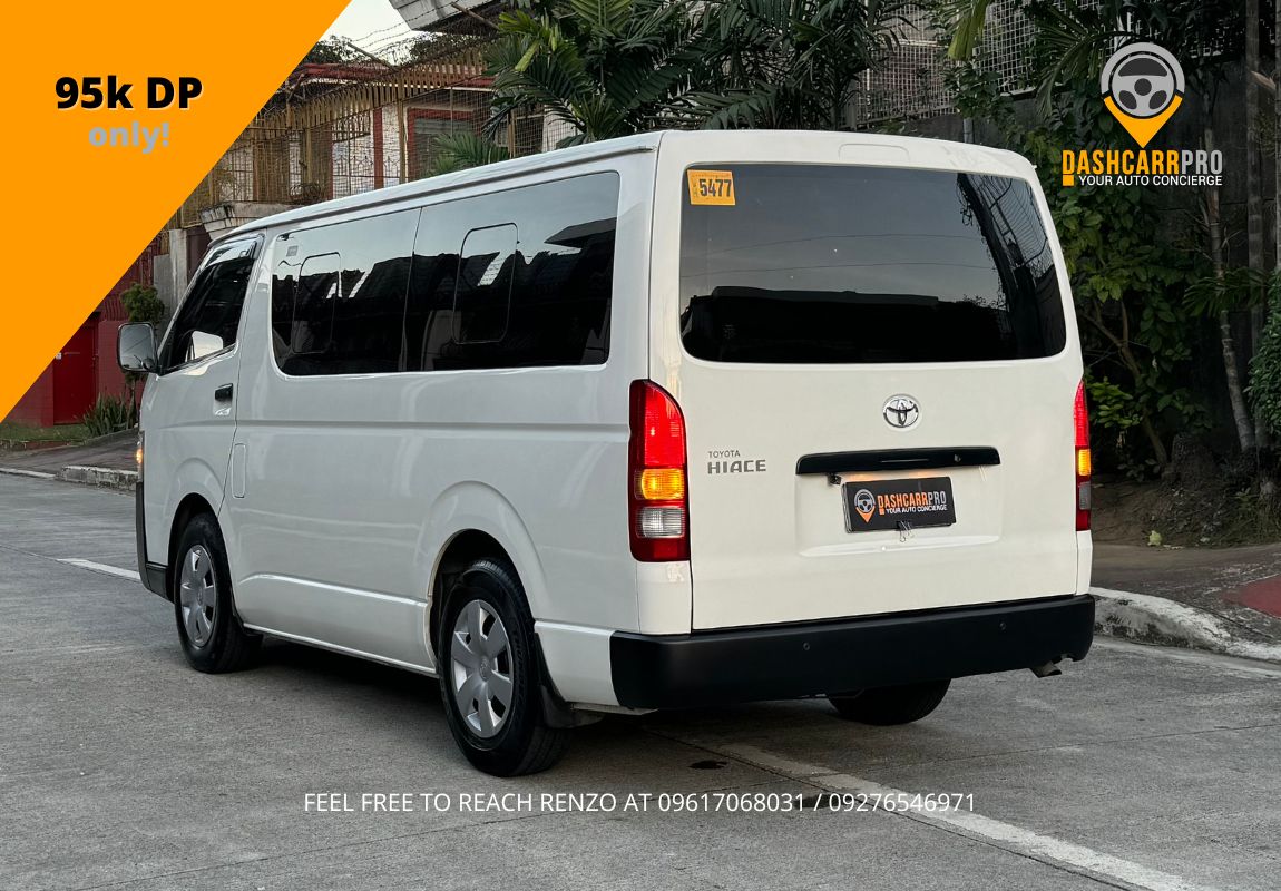 2017 Toyota Hiace MT