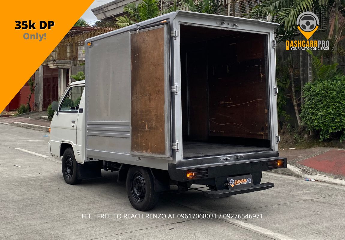 2013 Mitsubishi L300 Aluminum Van MT