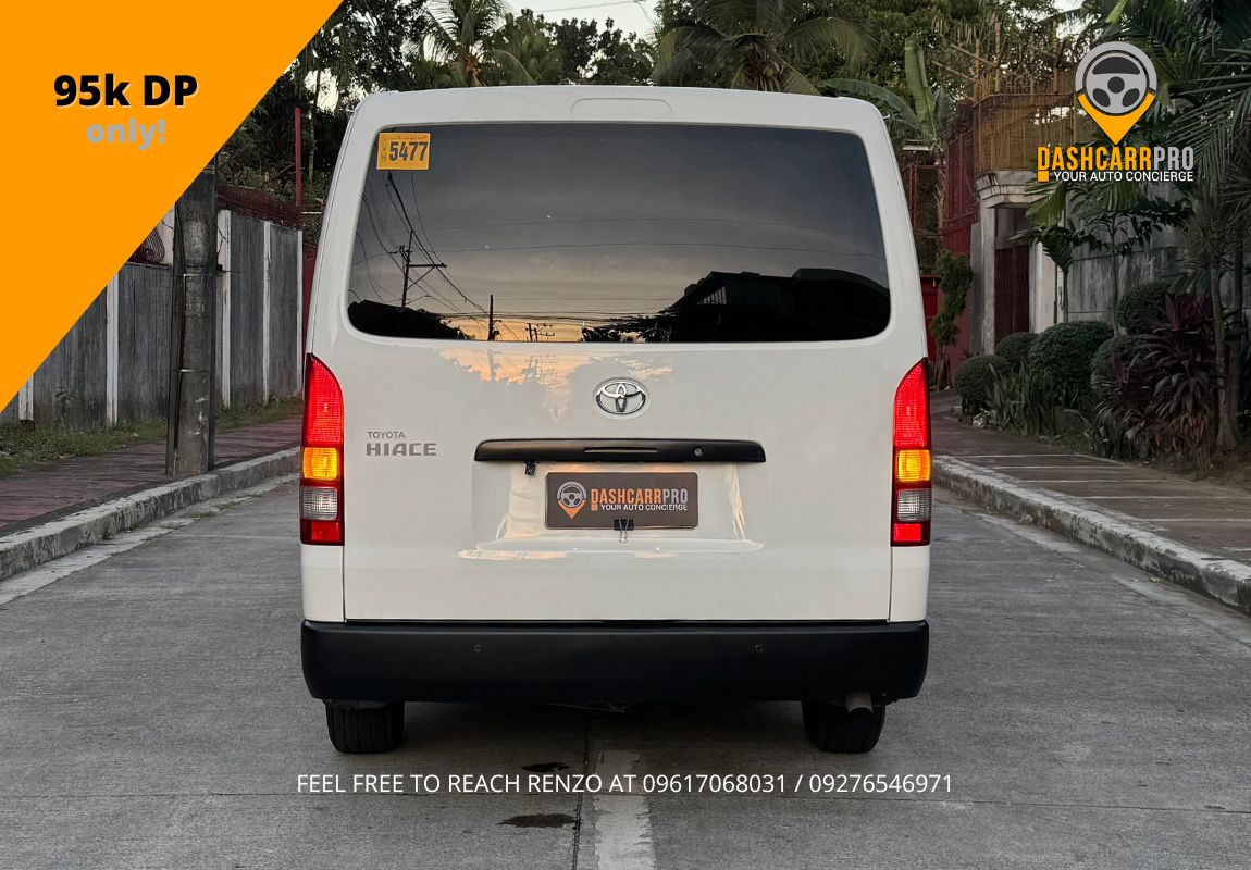2017 Toyota Hiace MT