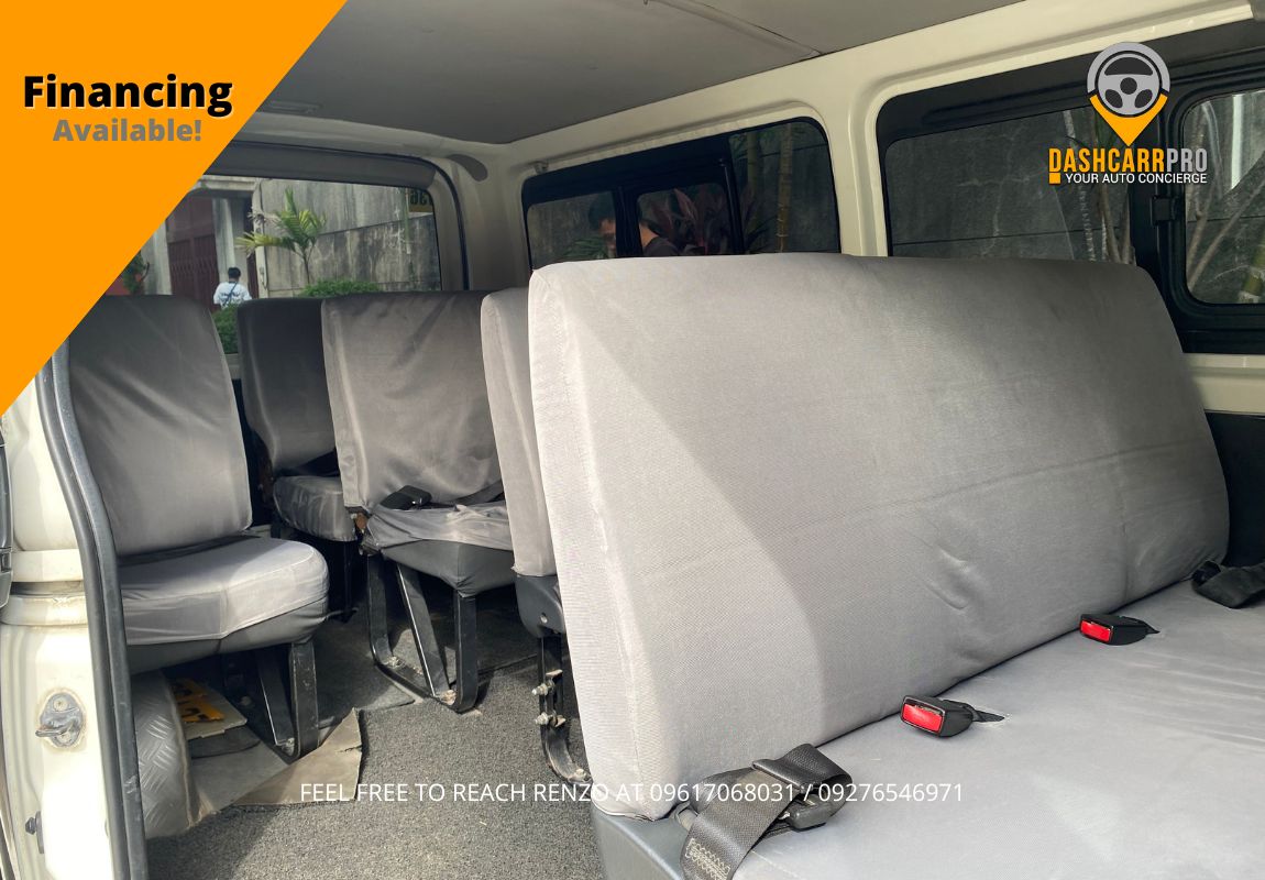 2015 Toyota HiAce Commuter Manual