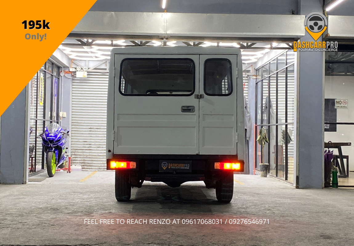 2005 Mitsubishi L300