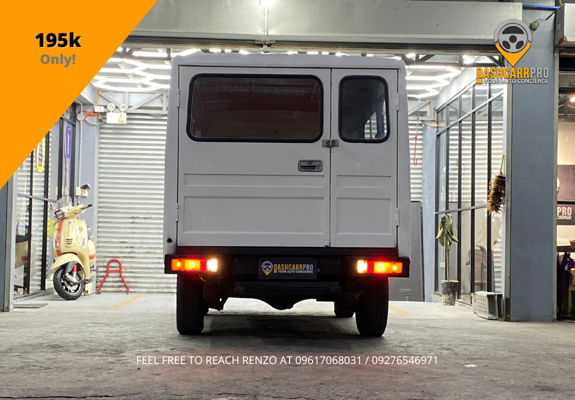 2005 Mitsubishi L300