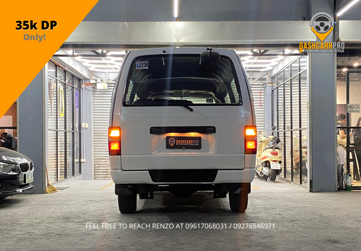 2011 Nissan Urvan VX