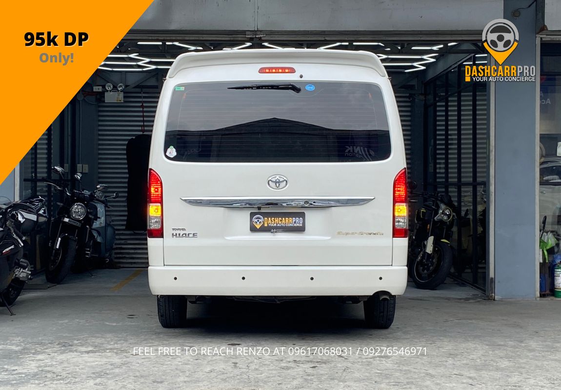 2016 Toyota Hiace Super Grandia AT