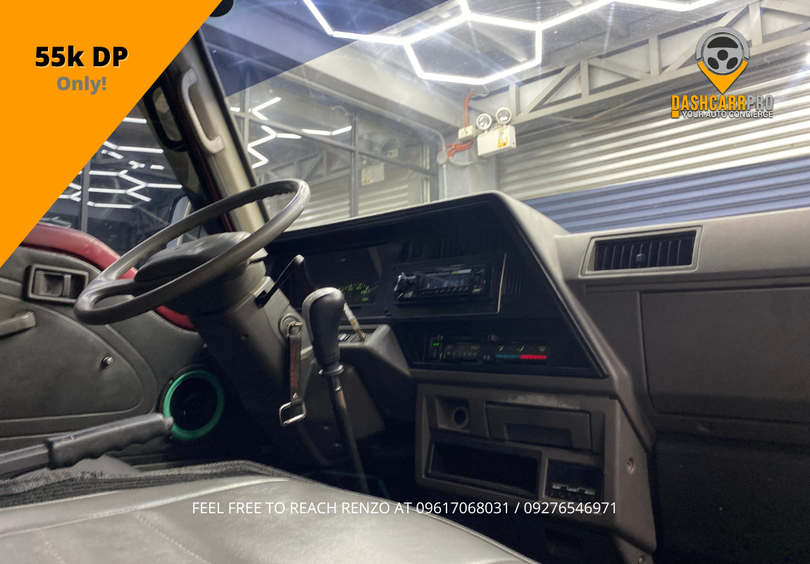 2015 Nissan Urvan Shuttle