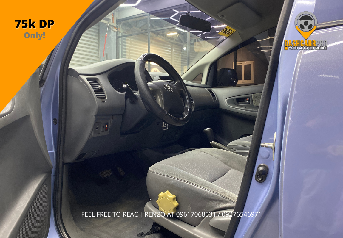 2013 Toyota Innova 2.5 E DLS