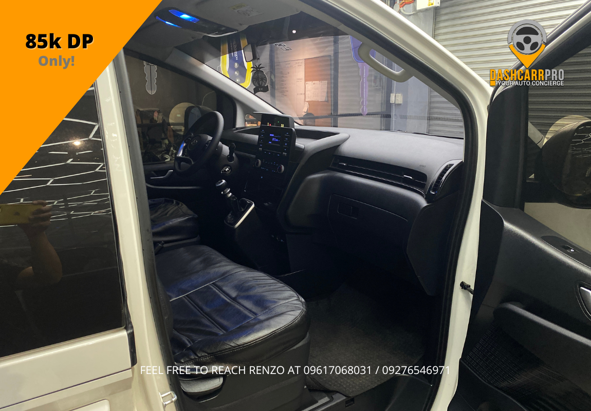 2023 Hyundai Staria Commuter