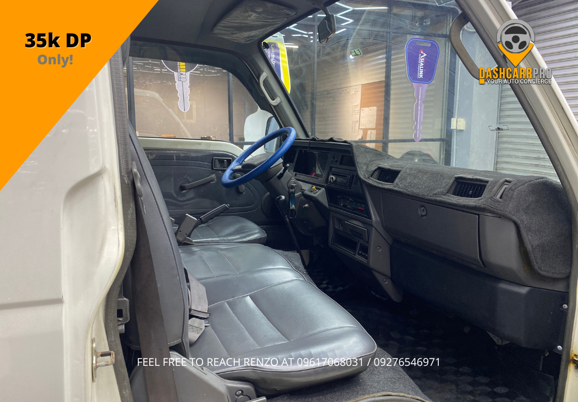 2011 Nissan Urvan VX