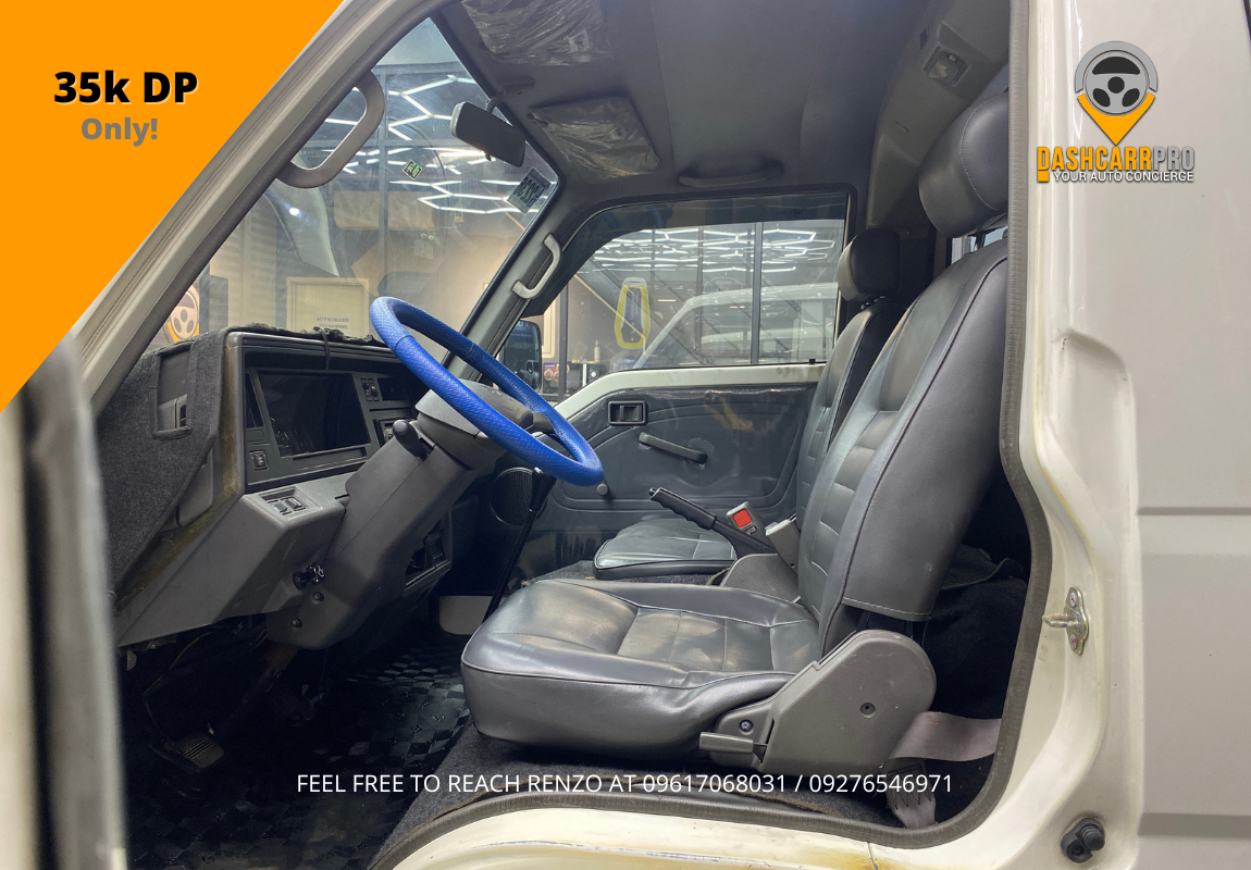 2011 Nissan Urvan VX