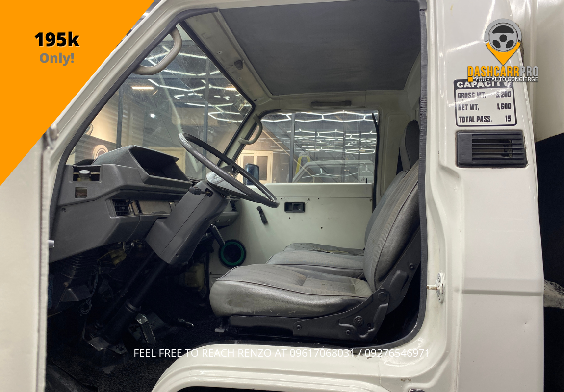 2005 Mitsubishi L300