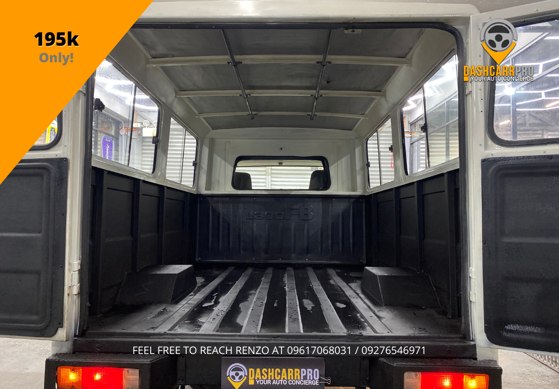 2005 Mitsubishi L300