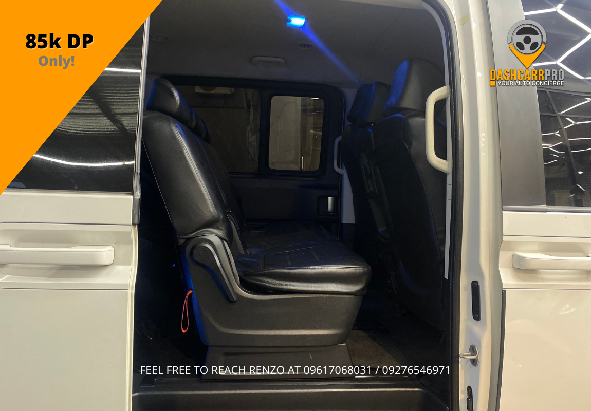 2023 Hyundai Staria Commuter