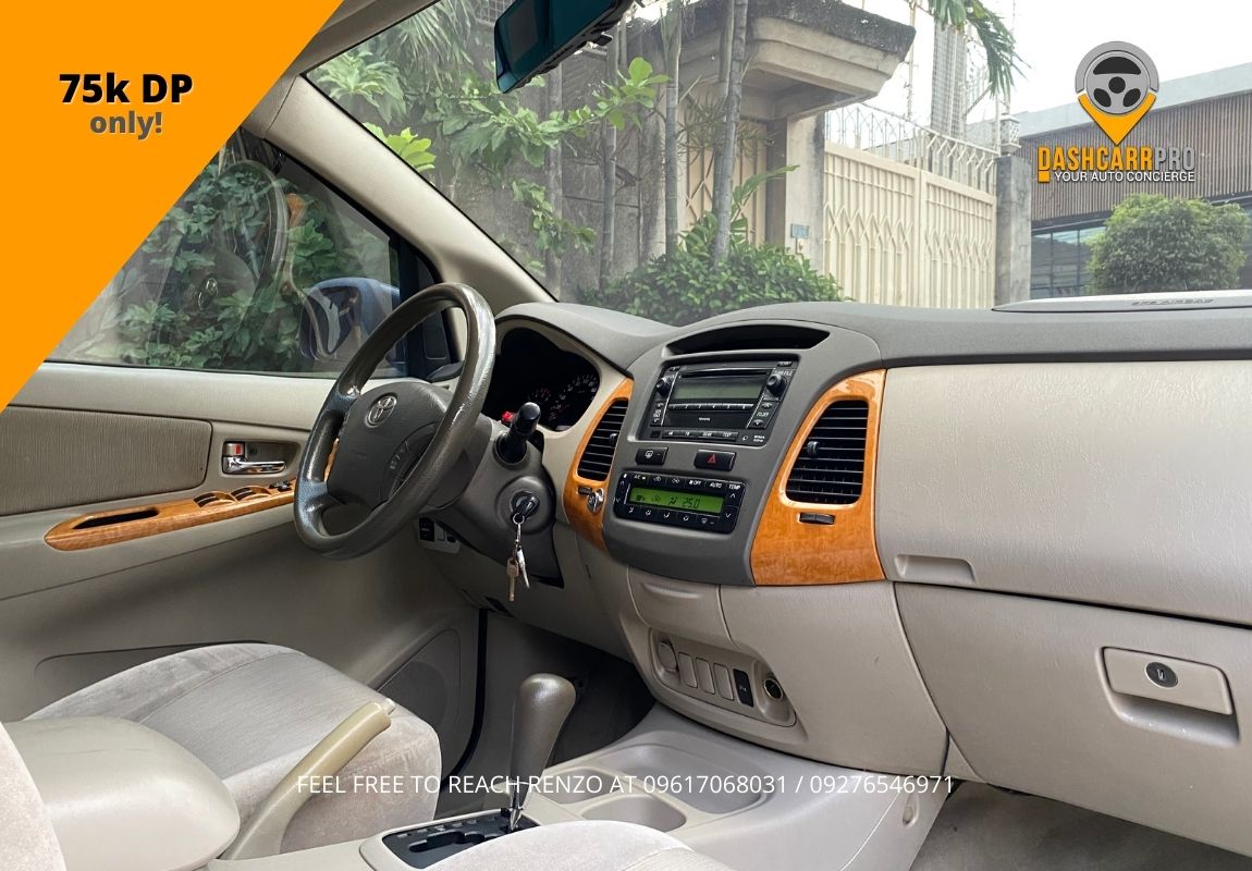 2012 Toyota Innova G Automatic